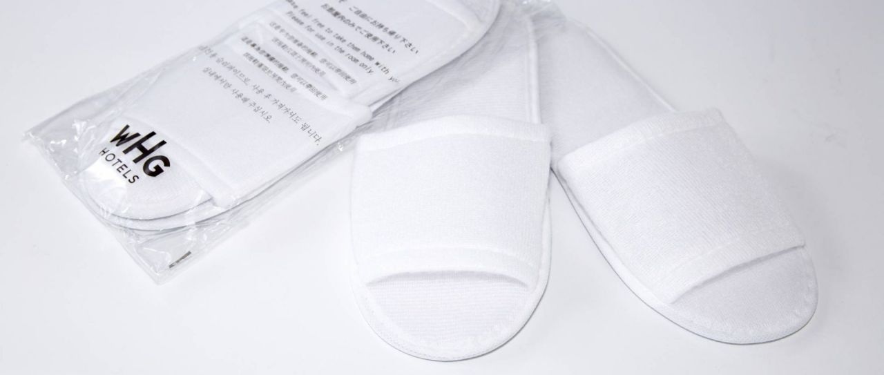 slippers-1920x1080.jpg