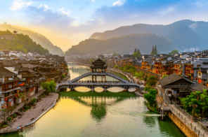 Trương Gia Giới - Thiên Môn Sơn - Đồng Nhân - Phượng Hoàng Cổ Trấn