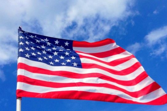 Tặng vali trị giá 2.500.000 VND khi đặt vé máy bay giá rẻ đi Mỹ, Canada tại AhuBooking.com